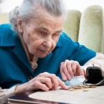 Как получить пенсионное удостоверение по старости и как выглядит пенсионное удостоверение в 2017 году