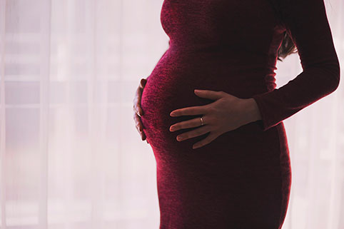Легкий труд для беременных по трудовому кодексу в 2019 году: сколько часов по норме?