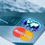15 ситуаций, в которых лучше взять кредитную карту, а не кредит наличными