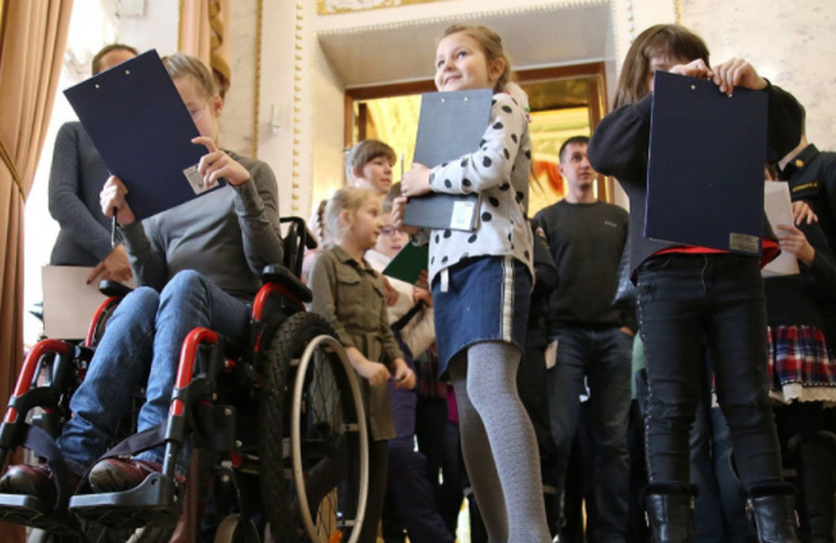 Пенсии детям-инвалидам в России увеличены с 1 апреля 2021 года